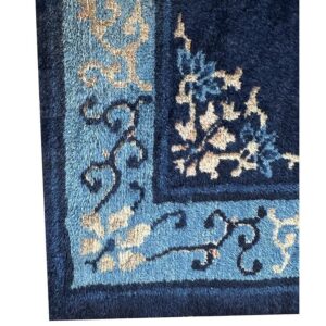 1920s Traditional Navy Blue Open Field Antique Chinese Peking Runner Rug - detail view 5