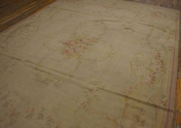 1930s beige floral bouquet antique aubusson french rug 8' x 11'5" flatweave wool carpet 3 1930s beige floral bouquet antique aubusson french rug 8' x 11'5" flatweave wool carpet - detail view 2