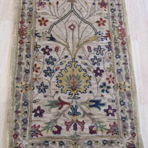 Hand Tufted Wool Ivory Traditional Oriental Morris Runner 2.6 x 10, detail view 3