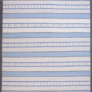 Contemporary American hooked rug, design 10027B