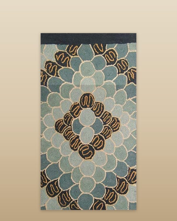 Contemporary american hooked rug, design 1015 2 Contemporary american hooked rug, design 1015