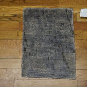 Contemporary American hooked rug, design 13082A