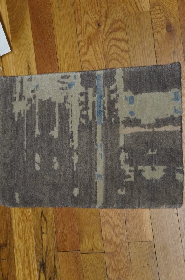 Contemporary american hooked rug, design 13083a