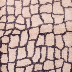 Contemporary American hooked rug, design 14021B