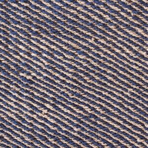 Contemporary American hooked rug, design 15009E