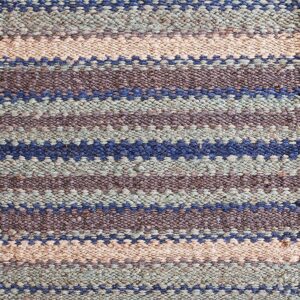 Contemporary American hooked rug, design 15011C