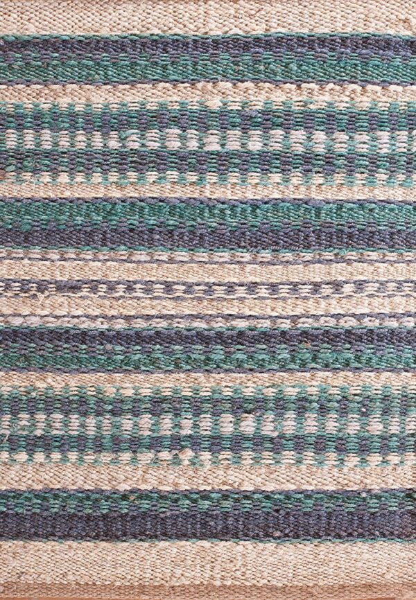 Contemporary american hooked rug, design 15012a