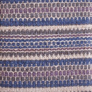 Contemporary American hooked rug, design 15012C
