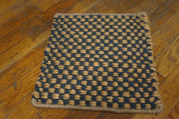 Contemporary braided jute rug, design 15026 1 Contemporary american hooked rug, design 15026