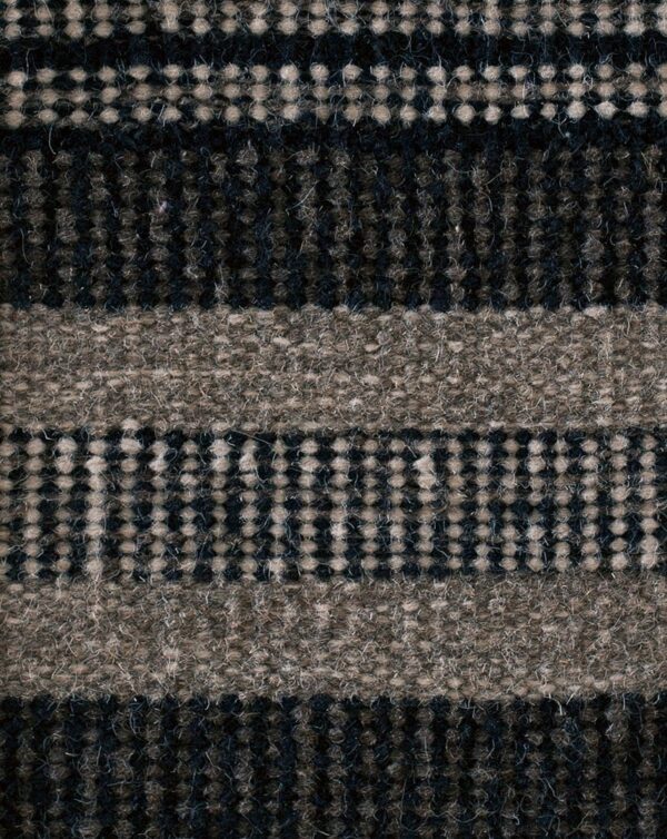 Contemporary american hooked rug, design 16039