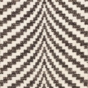 Contemporary American hooked rug, design 16047A