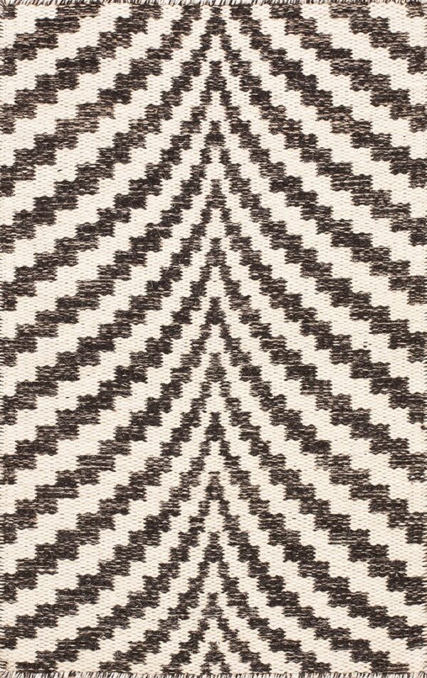 Contemporary ingrain rug, design 16047a 1 Contemporary american hooked rug, design 16047a
