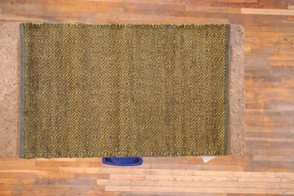 Contemporary ingrain rug, design 16801c 1 Contemporary american hooked rug, design 16801c