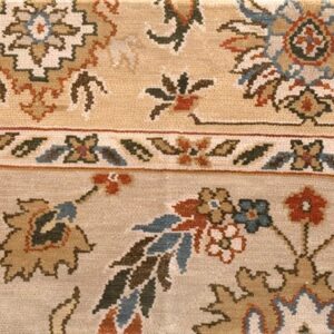 Contemporary American hooked rug, design 4001B