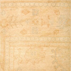 Contemporary American hooked rug, design 4002