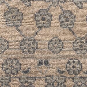 Contemporary American hooked rug, design 6122B