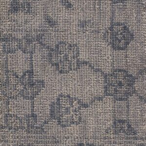 Contemporary American hooked rug, design 6122C