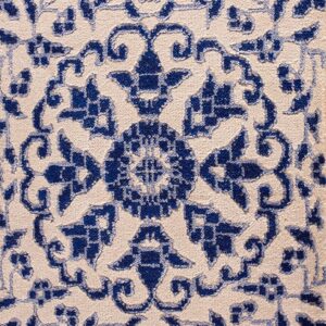 Contemporary American hooked rug, design 6131B