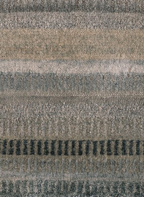 Contemporary wool pile rug, design 6134d 1 Contemporary american hooked rug, design 6134d