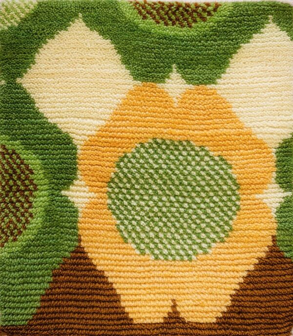Contemporary american hooked rug, design 6160a