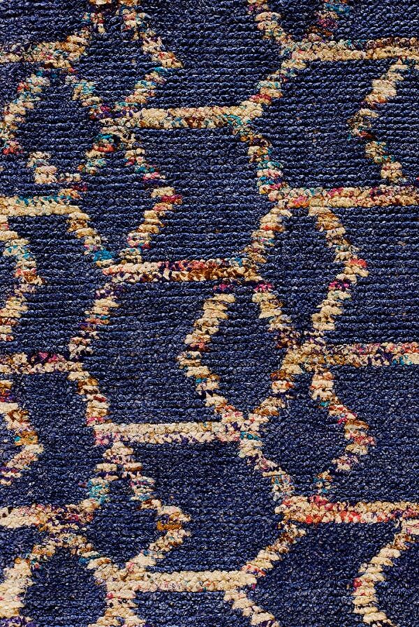 Contemporary american hooked rug, design 6208a