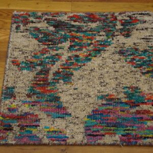 Contemporary American hooked rug, design 6211