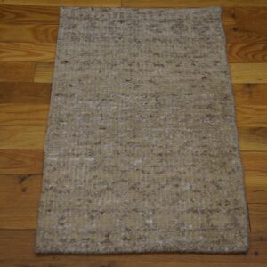 Contemporary American hooked rug, design 6212