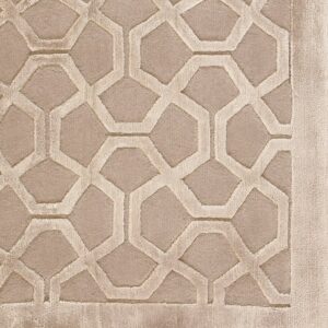 Contemporary American hooked rug, design 9061