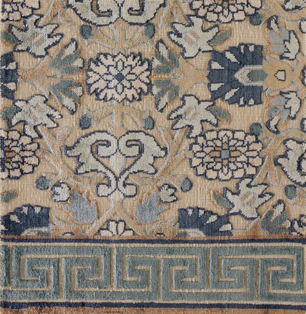 Contemporary high-low pile rug, design 9079c 1 Contemporary american hooked rug, design 9079c