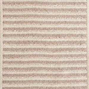 Contemporary American hooked rug, design B_11