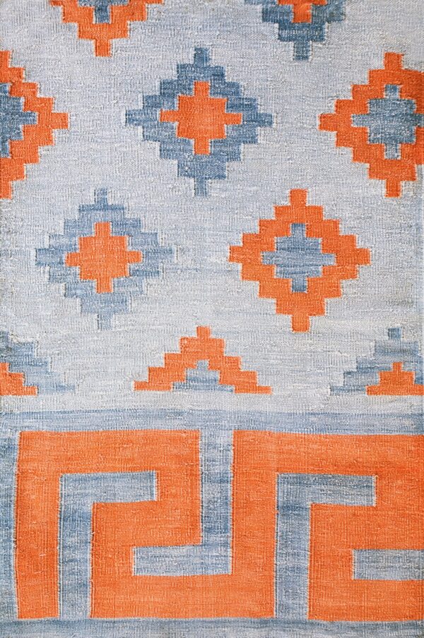Contemporary american hooked rug, design d8103