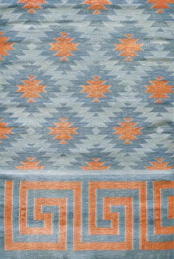 Contemporary american hooked rug, design d8106