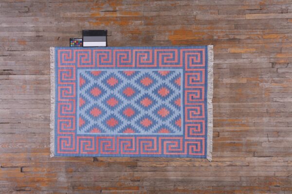 Contemporary dhurrie rug, design d8117 1 Contemporary american hooked rug, design d8117