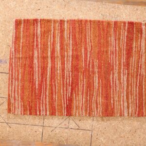 Contemporary American hooked rug, design F7203B