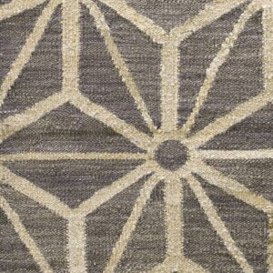Contemporary American hooked rug, design F7206