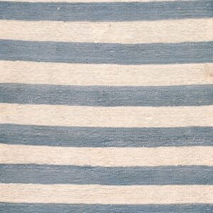 Contemporary American hooked rug, design F7210