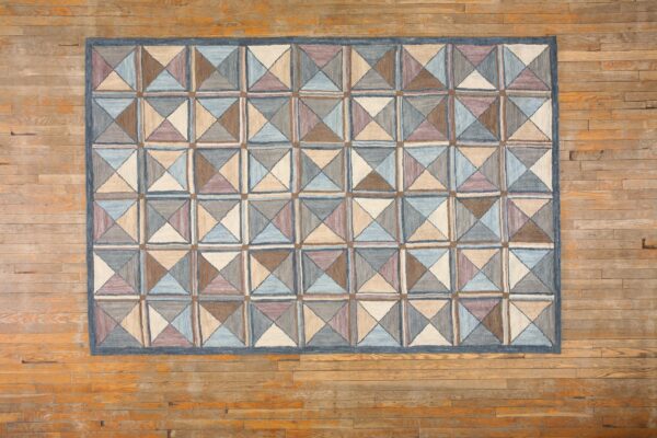 Contemporary hand-hooked rug, design i1050f 1 Contemporary american hooked rug, design i1050f