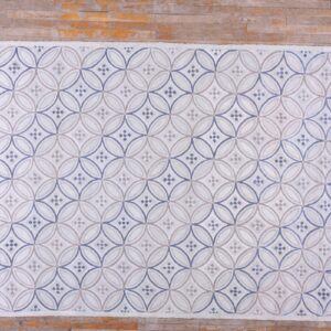 Contemporary American hooked rug, design I1071P