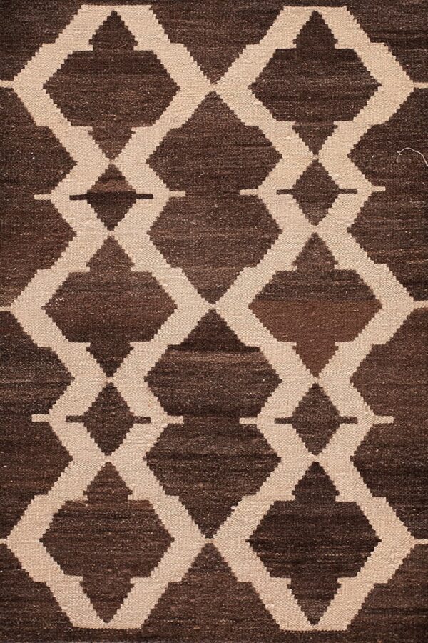 Contemporary american hooked rug, design k7201