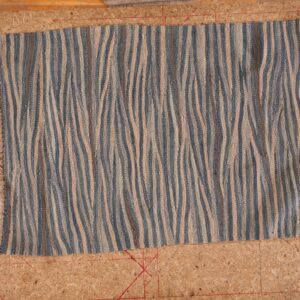 Contemporary American hooked rug, design K7209H