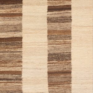 Contemporary American hooked rug, design K7211C