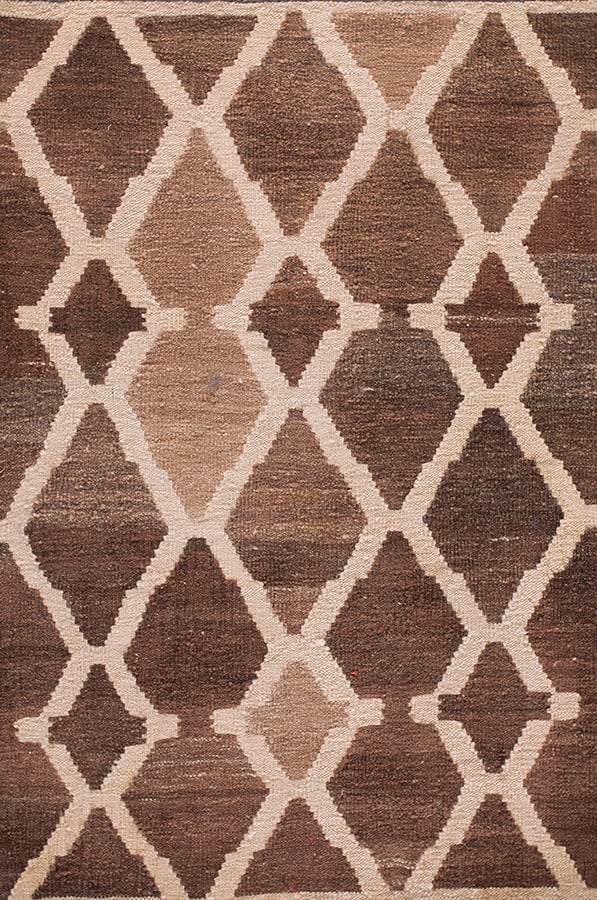 Contemporary kouhi flat weave rug, design k7213b 1 Contemporary american hooked rug, design k7213b