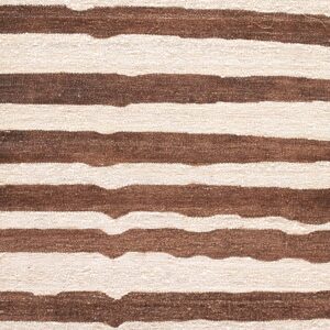 Contemporary American hooked rug, design K7220A