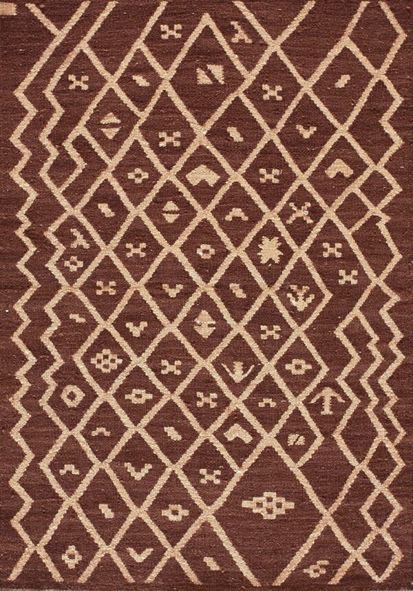 Contemporary american hooked rug, design k7236a