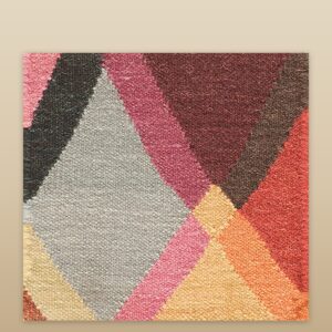 Contemporary American hooked rug, design K7263