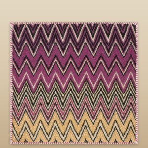 Contemporary American hooked rug, design M6004