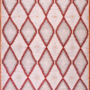 Contemporary American hooked rug, design N10024E