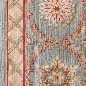 Contemporary American hooked rug, design N2016C