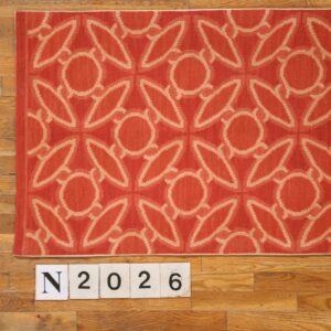 Contemporary American hooked rug, design N2026