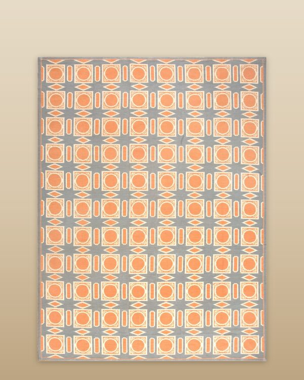 Contemporary needlepoint rug, design n2047 1 Contemporary american hooked rug, design n2047